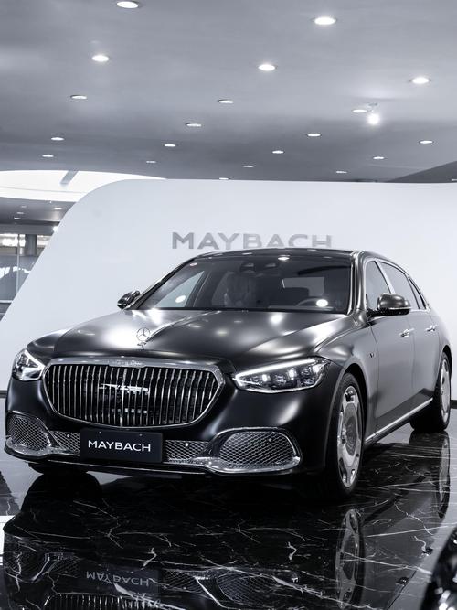 深圳33岚图汽车的售后服务让用户无忧出行，迈巴赫未来的豪华车趋势